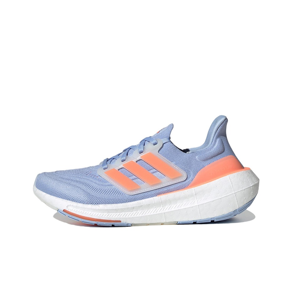 أحذية رياضية نسائية من أديداس  - مراجعة Adidas Shoes Ultraboost Light وسعره